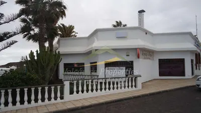 Local comercial en Charco del Palo — 2