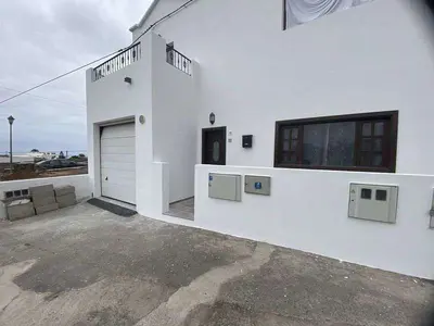 Vivienda en Tinajo — 2