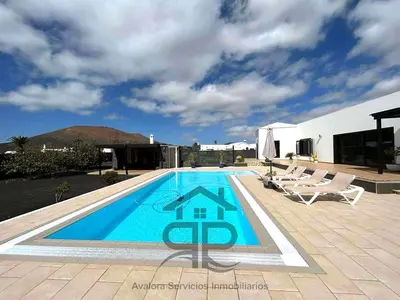 Villa en Masdache — 3