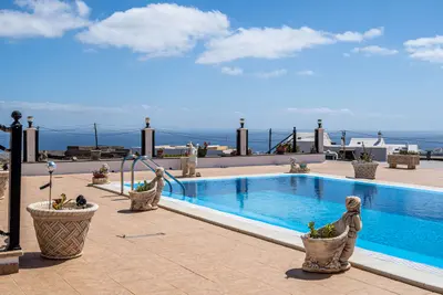 Villa en Tias — 2