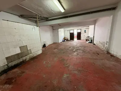 Local comercial en Titerroy (santa Coloma) — 3
