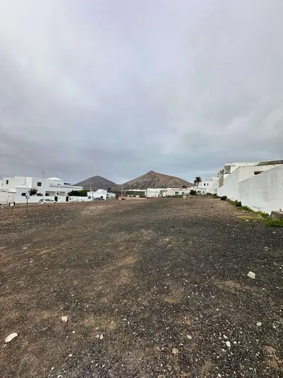 Parcela/Finca en San Bartolome — 2