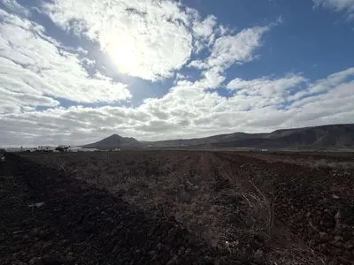 Parcela/Finca en Guatiza — 2