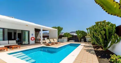 Villa en Playa Blanca — 2