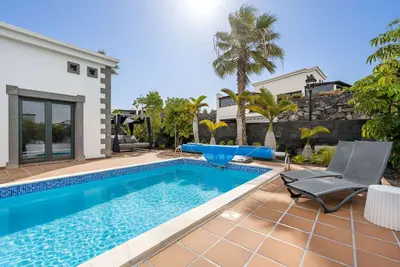 Villa Playa Blanca (4)